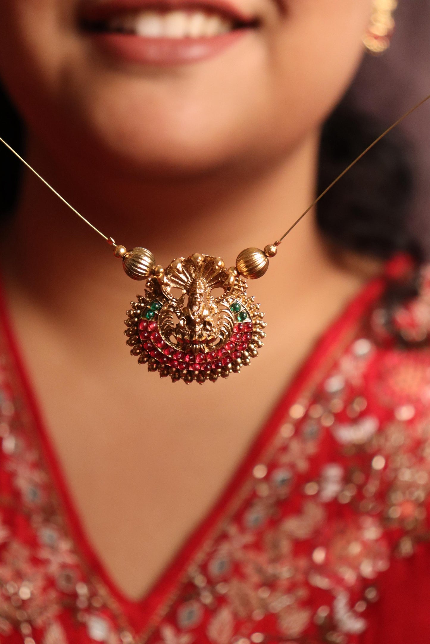 Mahalaxmi Invisible Chain Pendant Set