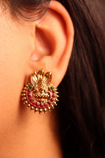 Mahalaxmi Invisible Chain Pendant Set