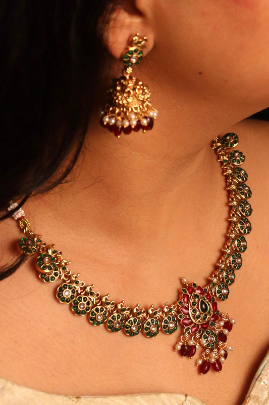 Multi Kundan Pushp Necklace Set
