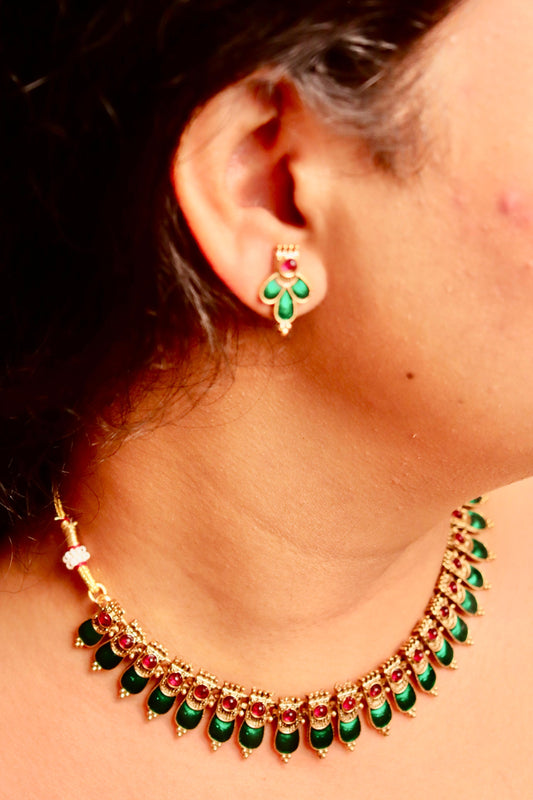 Metallic Green Choker Necklace Set