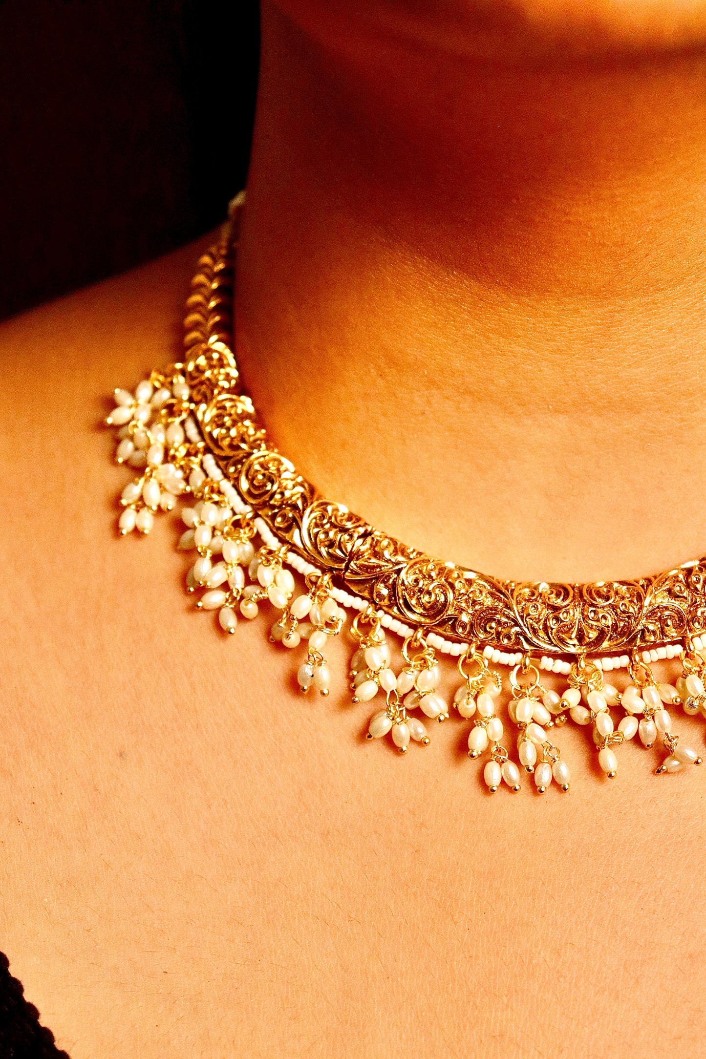 White pearl necklace set