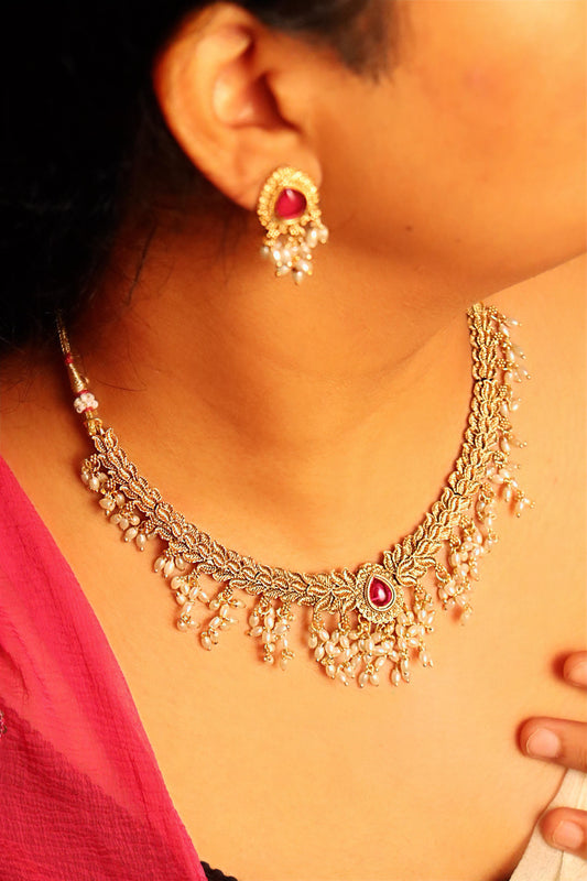 Pink and Pearl Hasli Necklace set
