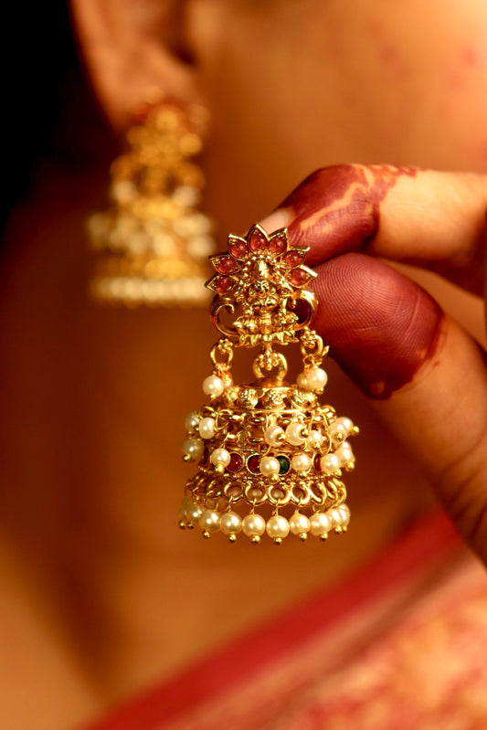 Pavi Laxmi Jhumki