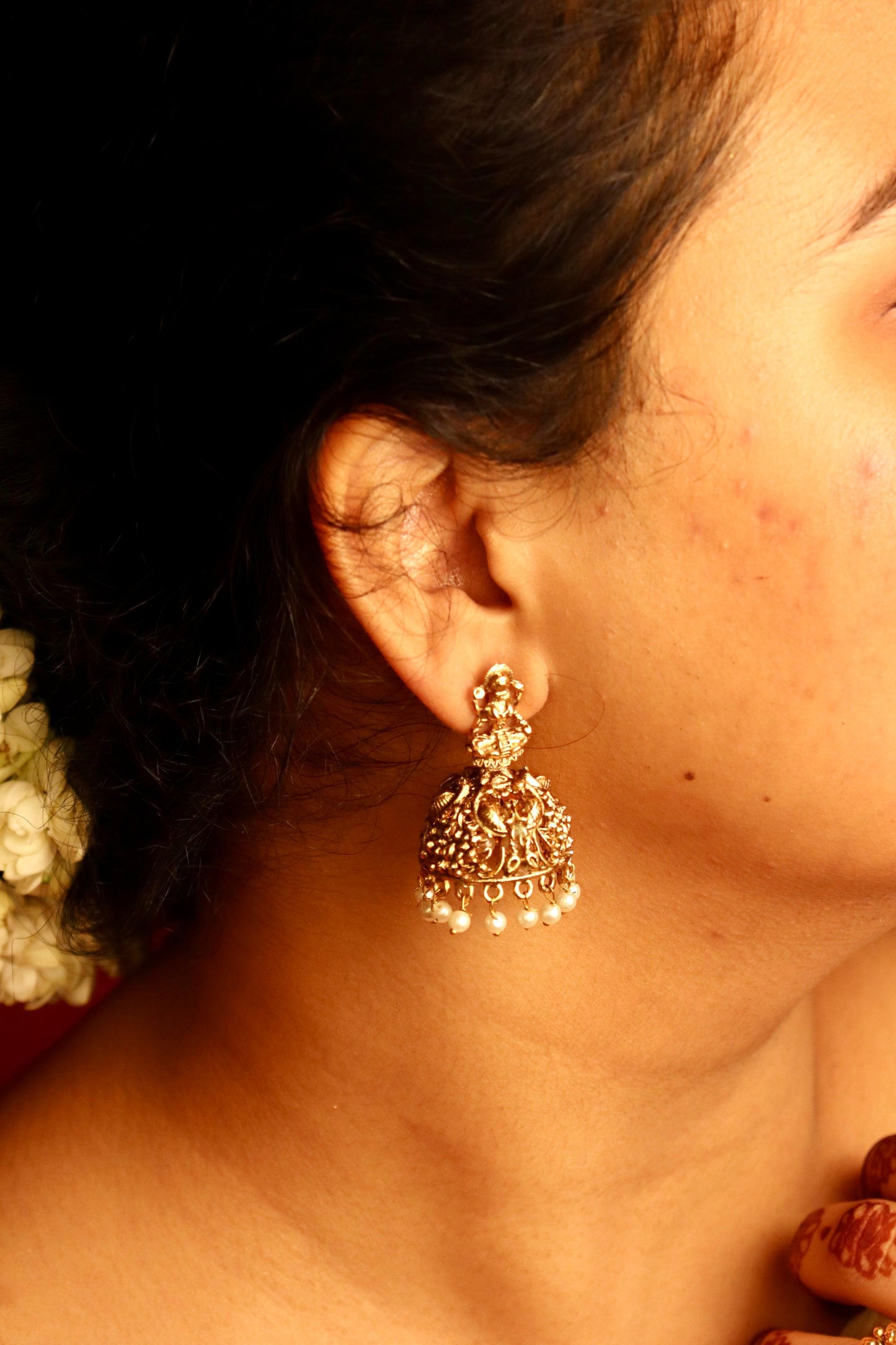 Pearl Laxmi white earring