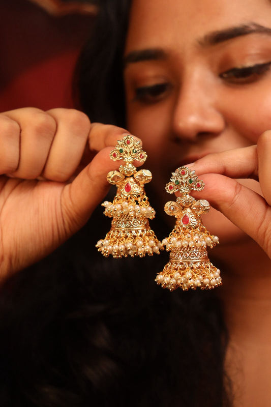 Madhu Jhumka